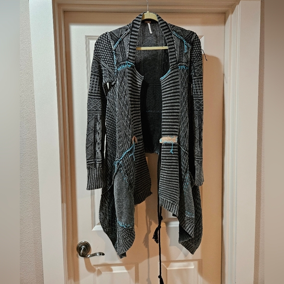 Free People All Washed Out Cardi Asymmetrical Hem Tassel Tie Front Black Small - Picture 2 of 16